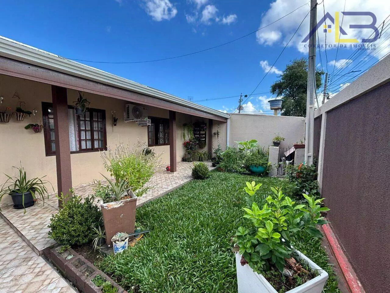 Casa com 3 dormitórios à venda, 120 m² por R$ 499.900 - Capão da Imbuia - Curitiba/PR